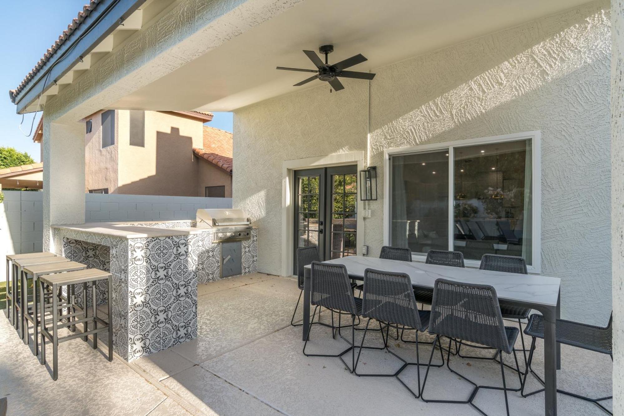 Black Palm Sparkling Pool Pool Table Close To Kierland Entertainment Newly Designed Beauty * Phoenix