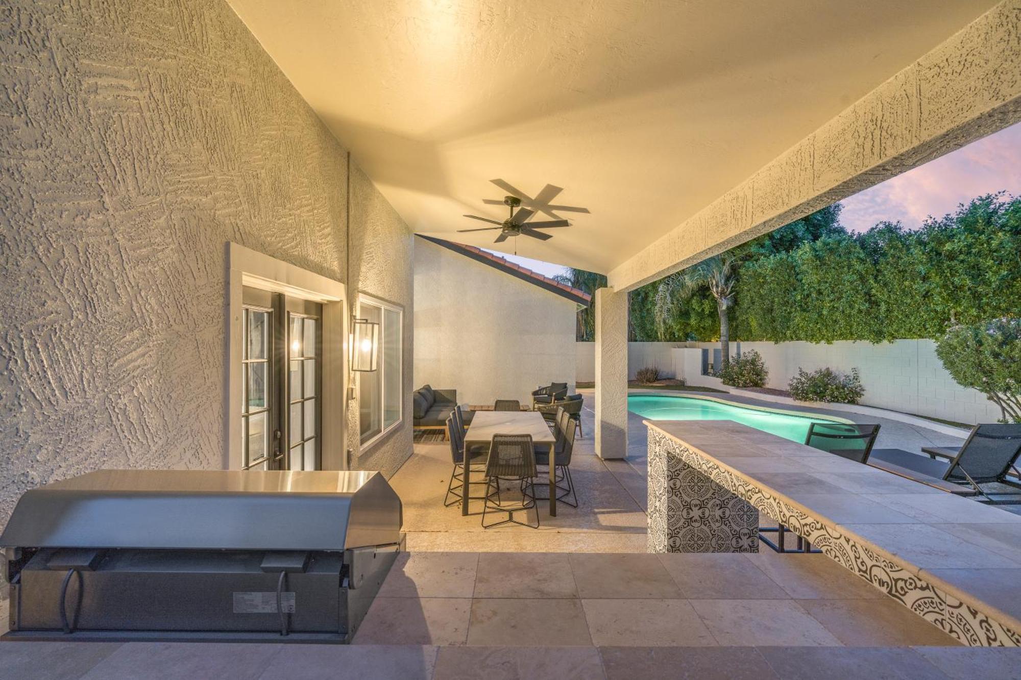 Black Palm Sparkling Pool Pool Table Close To Kierland Entertainment Newly Designed Beauty