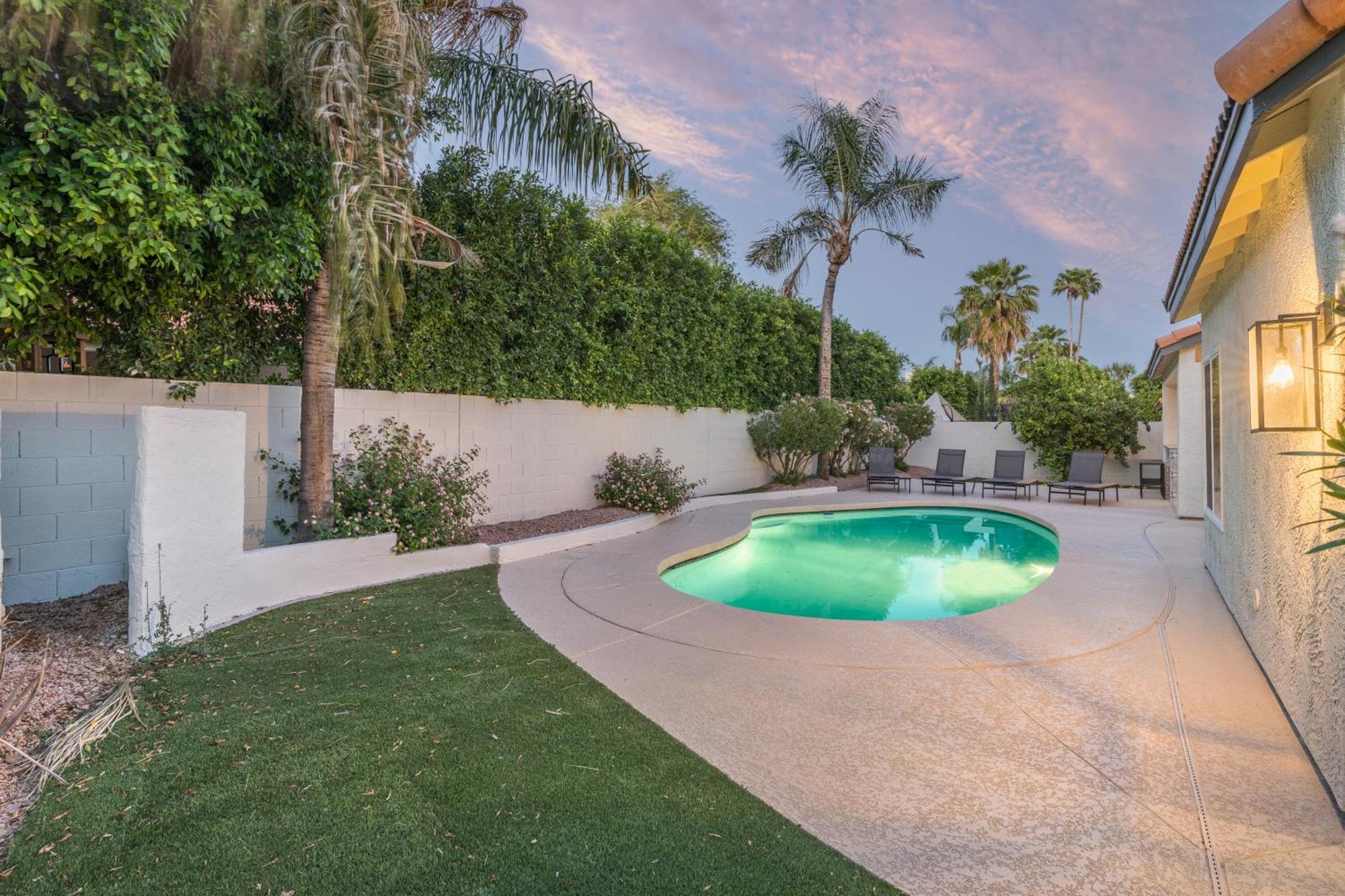 Holiday home Black Palm Sparkling Pool Pool Table Close To Kierland Entertainment Newly Designed Beauty